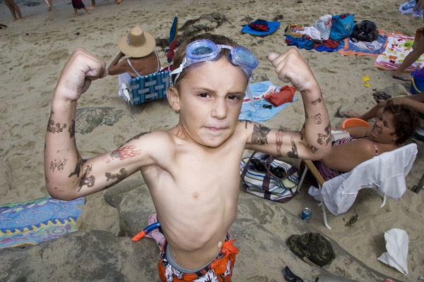 26 boy flexing ,jpg
